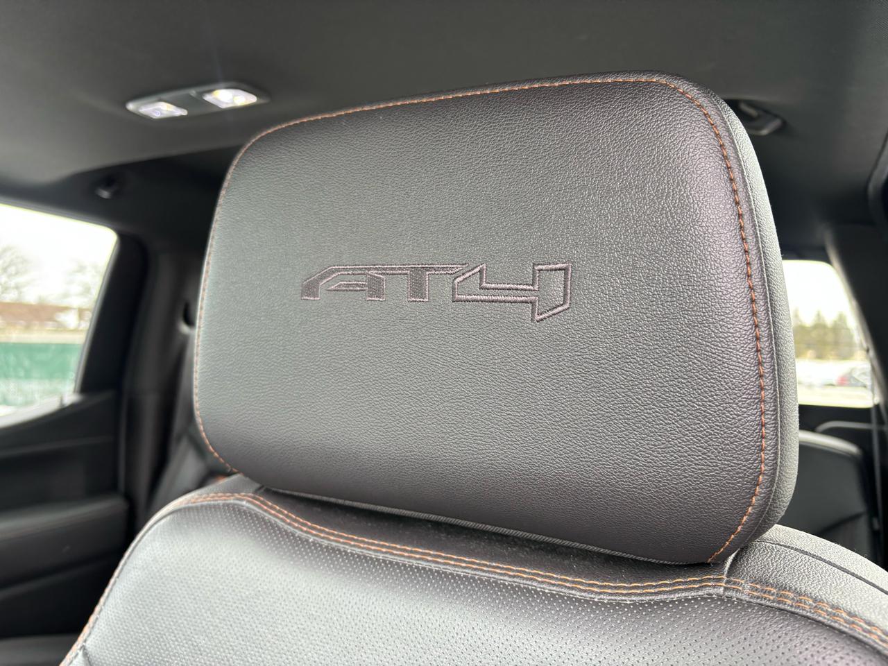 GMC Sierra 1500 4WD Crew Cab 147" AT4 2021