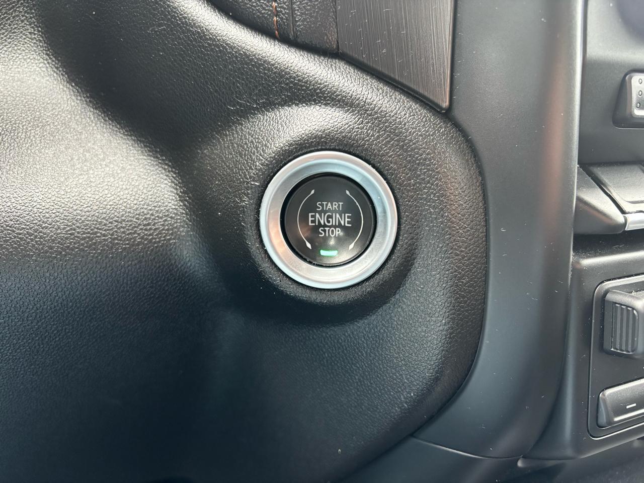 GMC Sierra 1500 4WD Crew Cab 147" AT4 2021