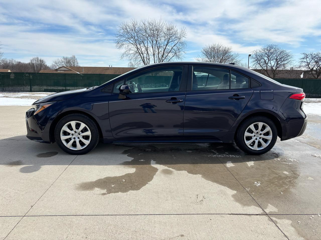 Toyota Corolla LE 2022