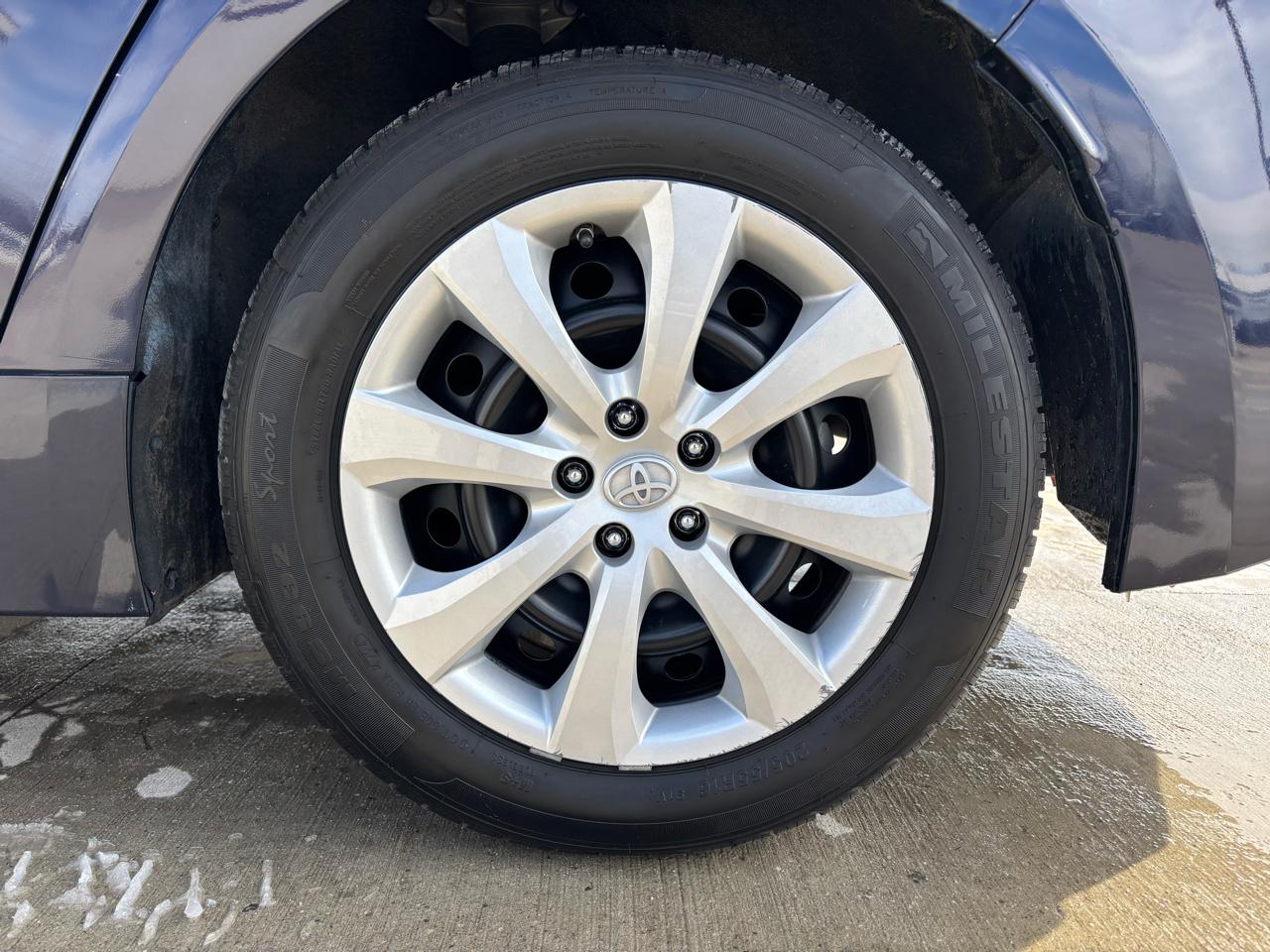 Toyota Corolla LE 2022