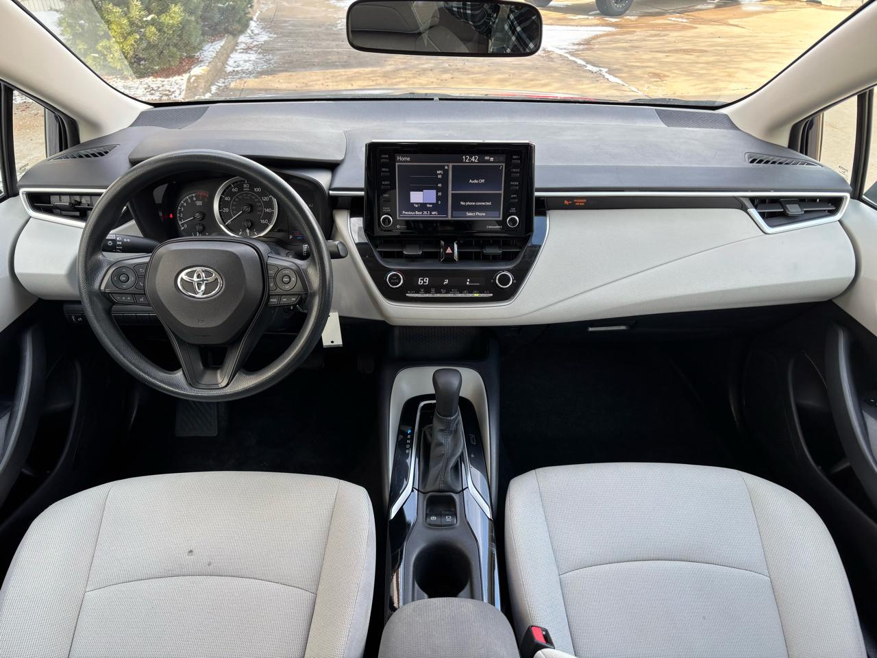 Toyota Corolla LE 2022