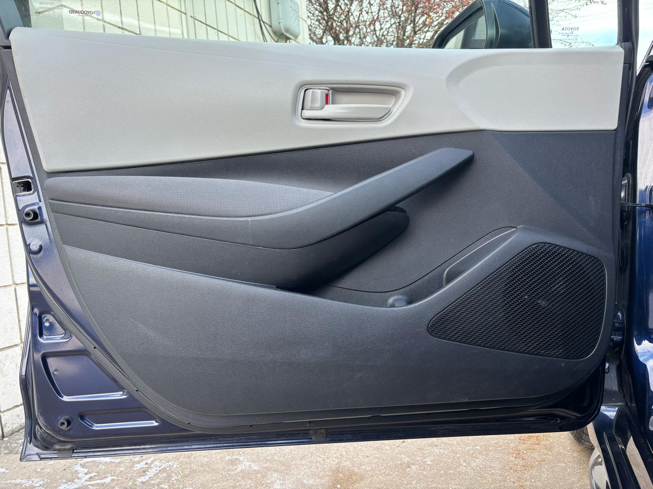 Toyota Corolla LE 2022