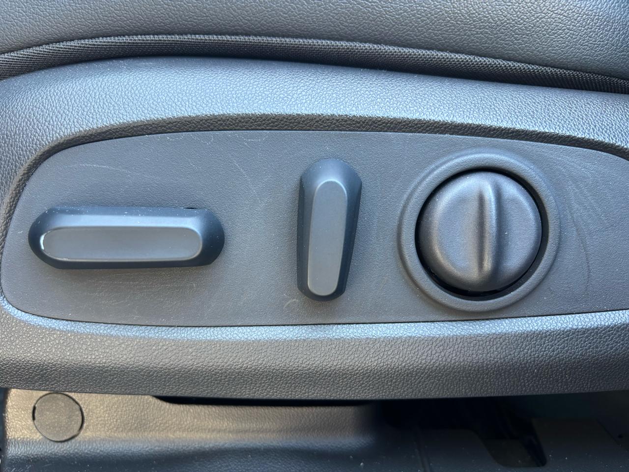 Buick Encore GX FWD 4dr Essence 2023