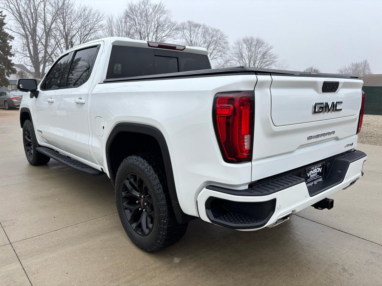 GMC Sierra 1500 4WD Crew Cab 147" AT4 2019