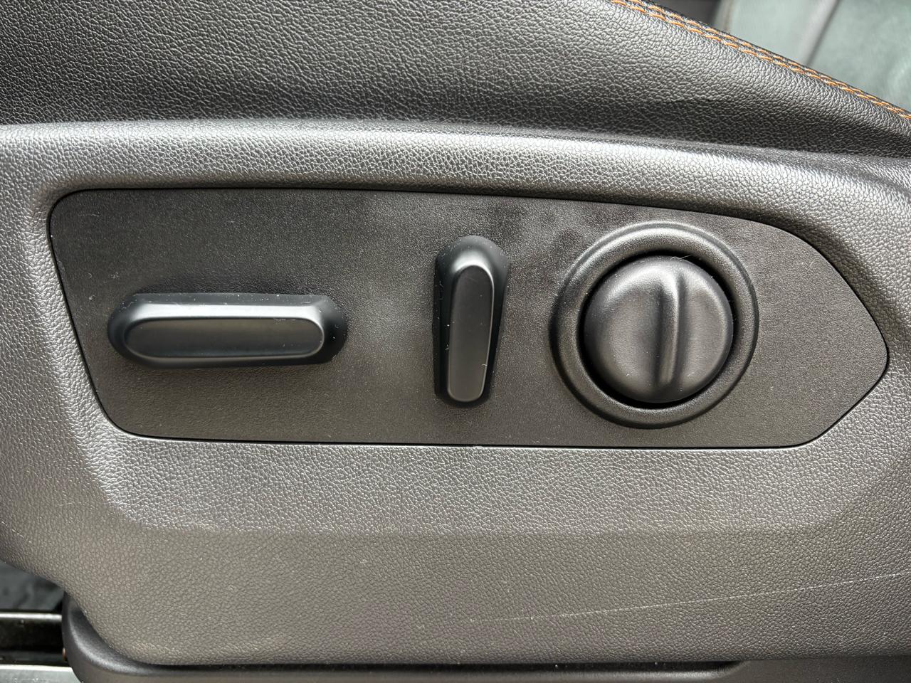 GMC Sierra 1500 4WD Crew Cab 147" AT4 2019