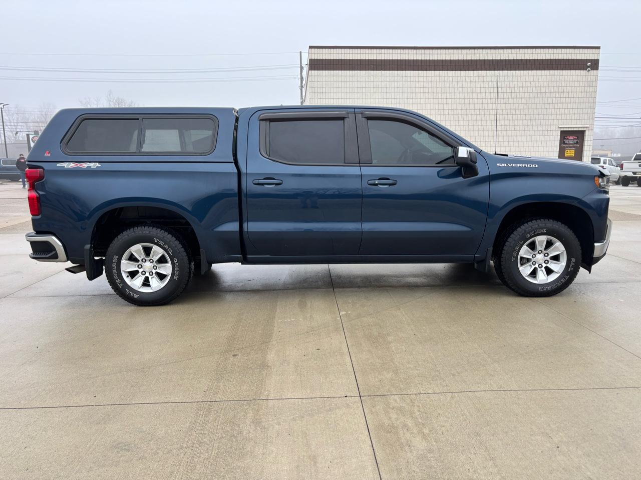 Chevrolet Silverado 1500 4WD Crew Cab 147" LT 2020