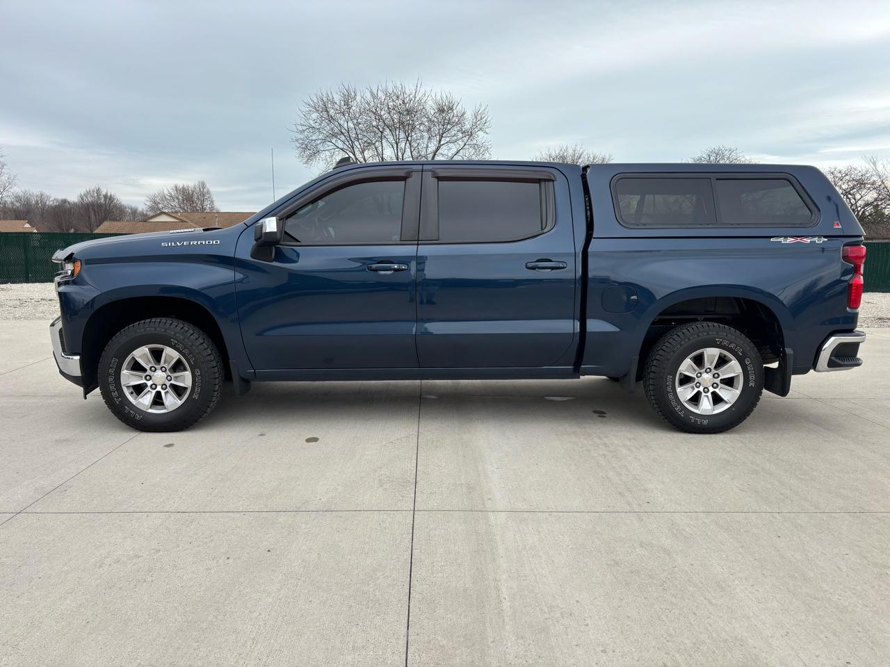 Chevrolet Silverado 1500 4WD Crew Cab 147" LT 2020