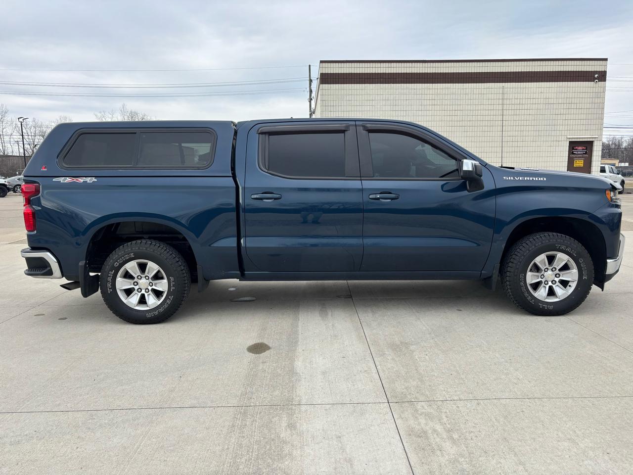 Chevrolet Silverado 1500 4WD Crew Cab 147" LT 2020