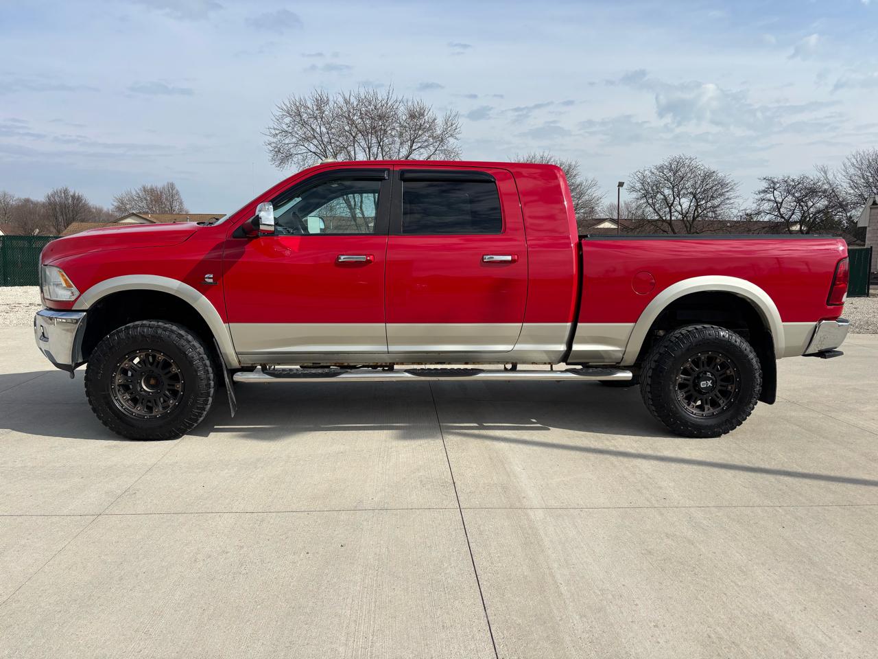 RAM 3500 4WD Mega Cab 160.5" Laramie 2011