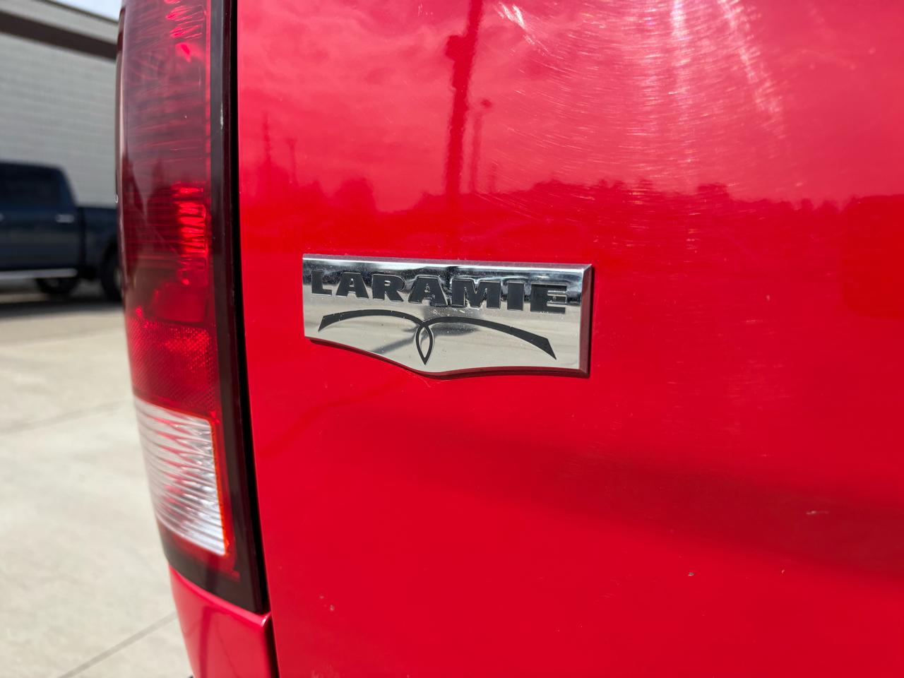 RAM 3500 4WD Mega Cab 160.5" Laramie 2011