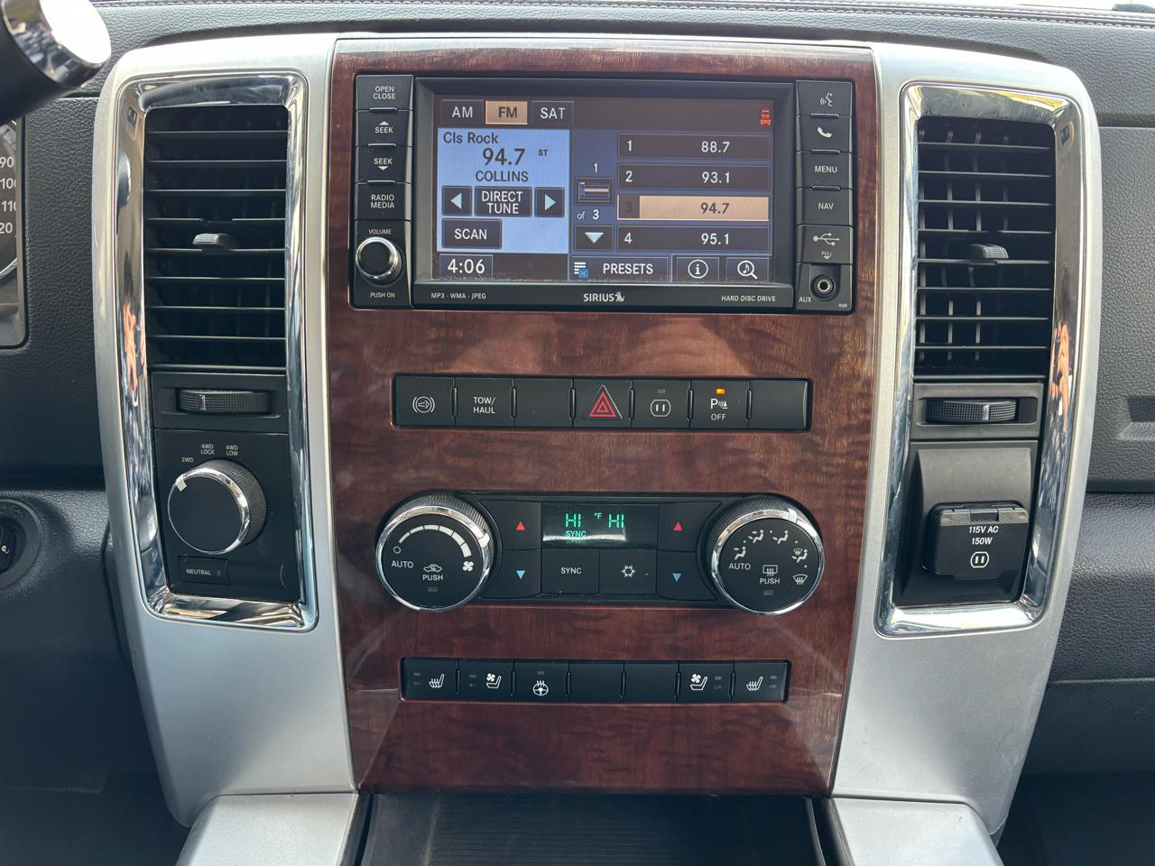 RAM 3500 4WD Mega Cab 160.5" Laramie 2011