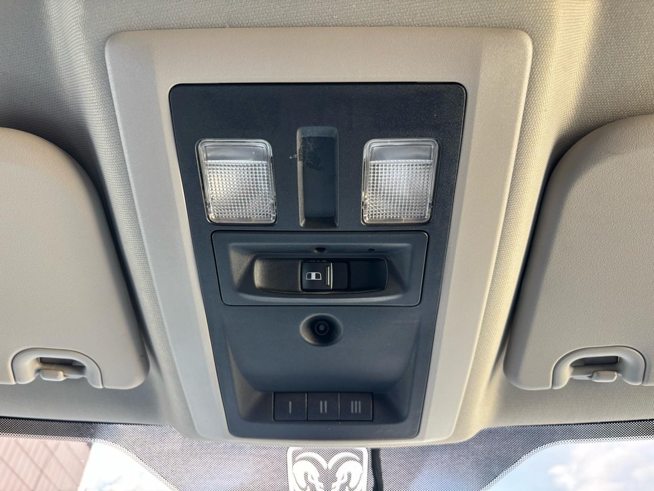 RAM 3500 4WD Mega Cab 160.5" Laramie 2011