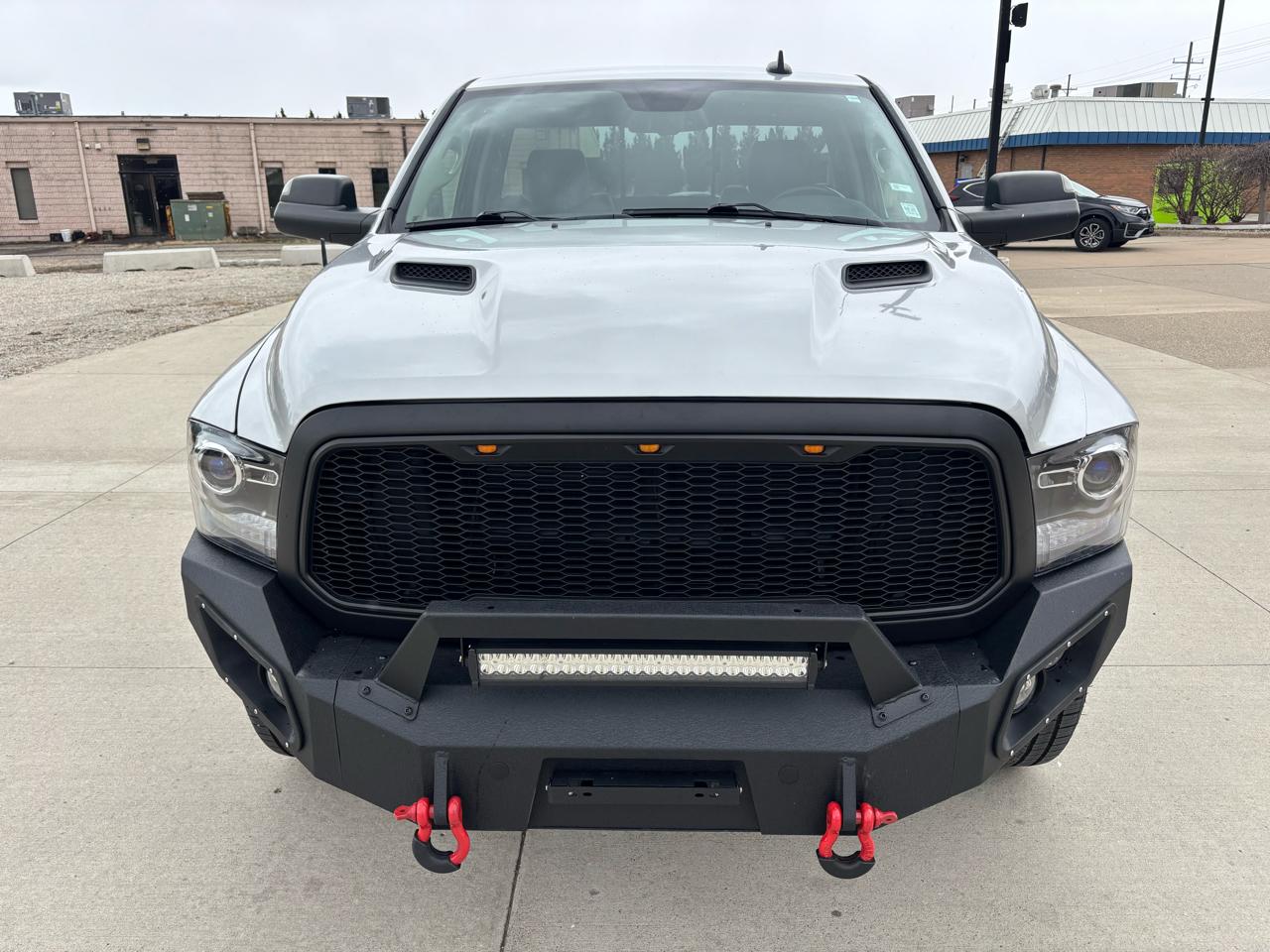 RAM 1500 Night 4x4 Regular Cab 6'4" Box 2017