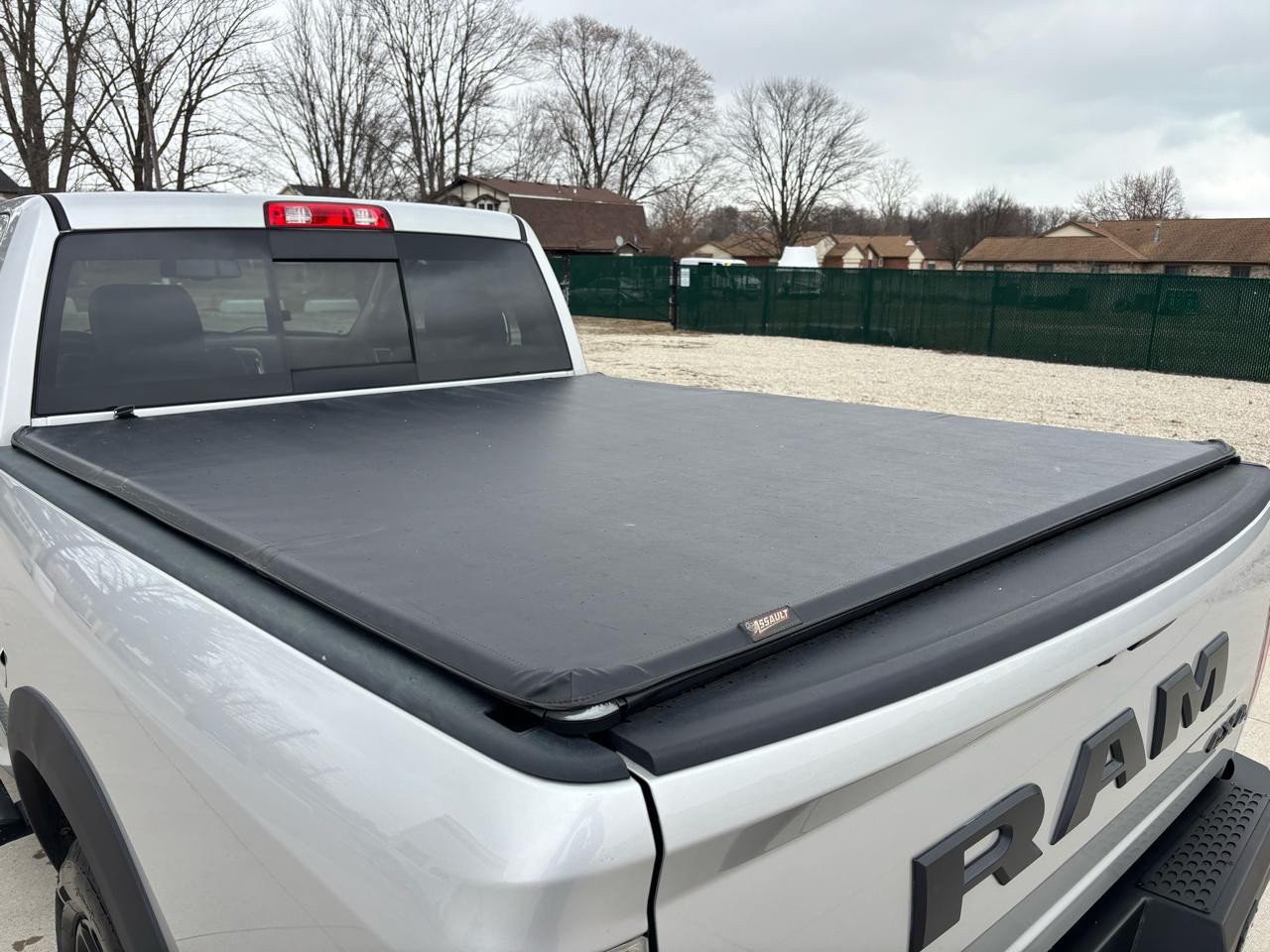 RAM 1500 Night 4x4 Regular Cab 6'4" Box 2017