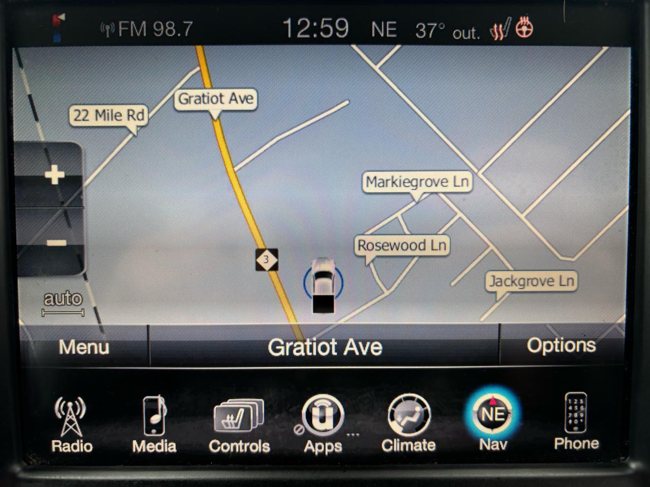 RAM 1500 Night 4x4 Regular Cab 6'4" Box 2017