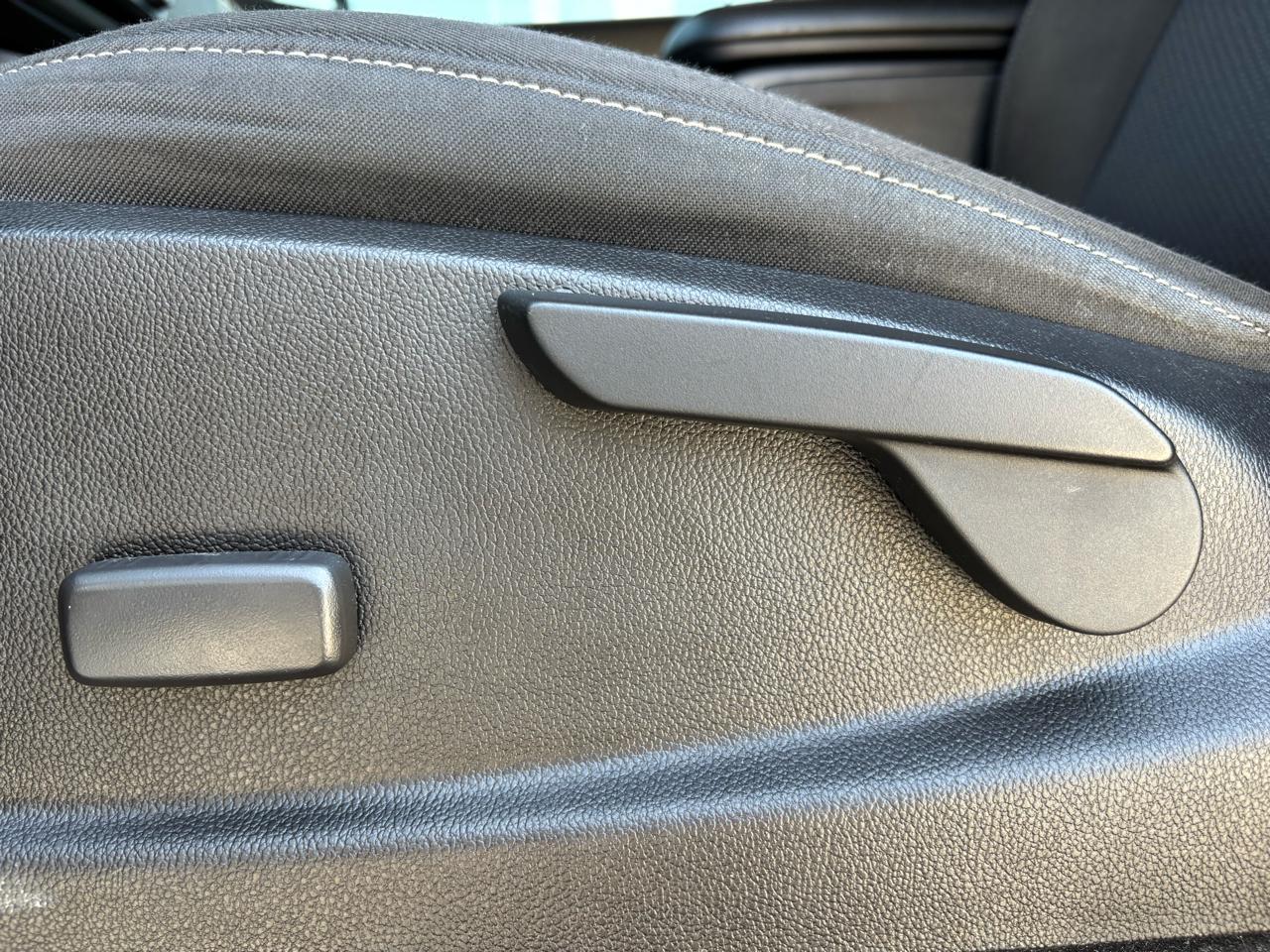 Chevrolet Colorado 4WD Crew Cab 140.5" LT 2017