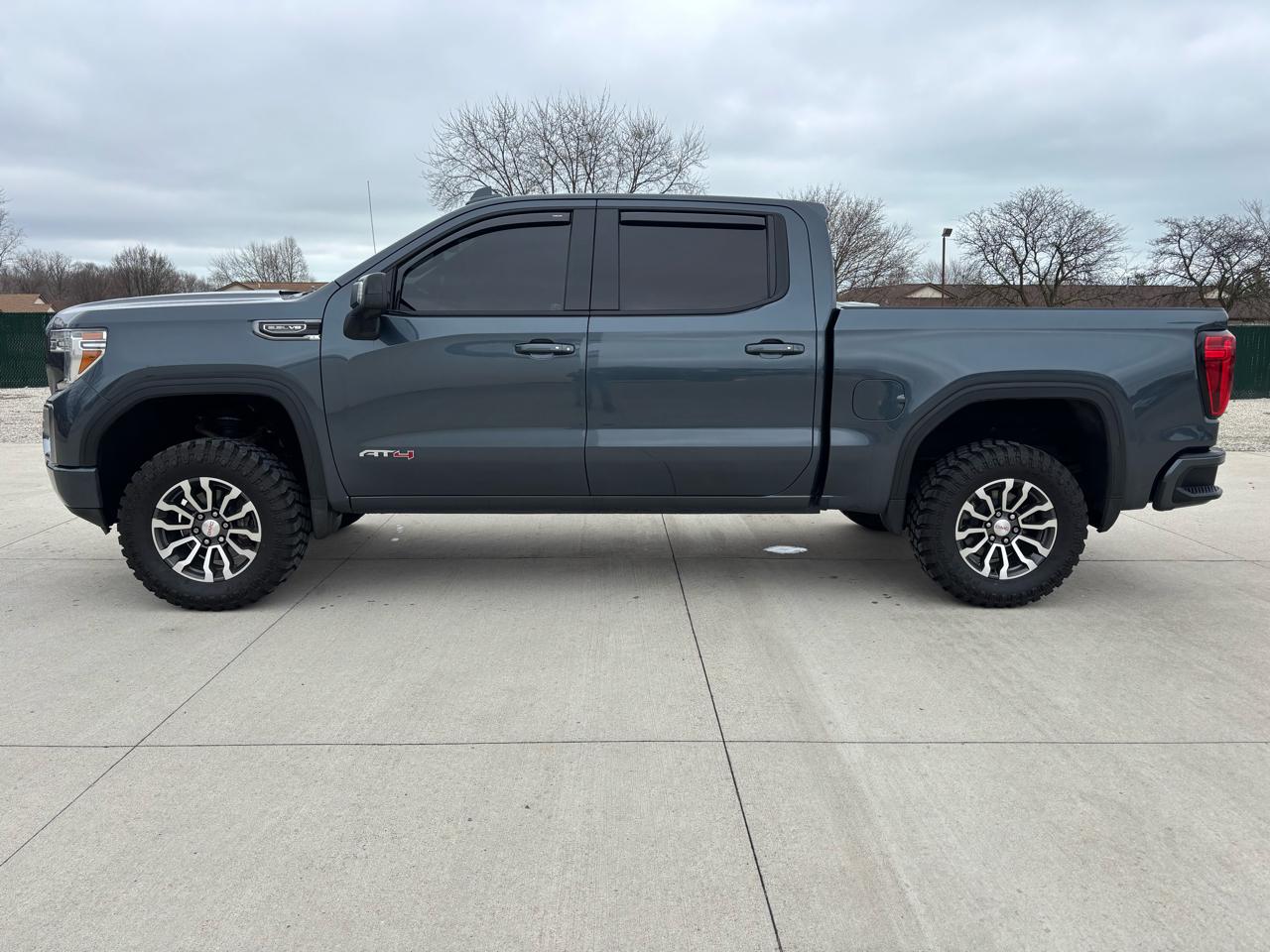 GMC Sierra 1500 4WD Crew Cab 147" AT4 2019