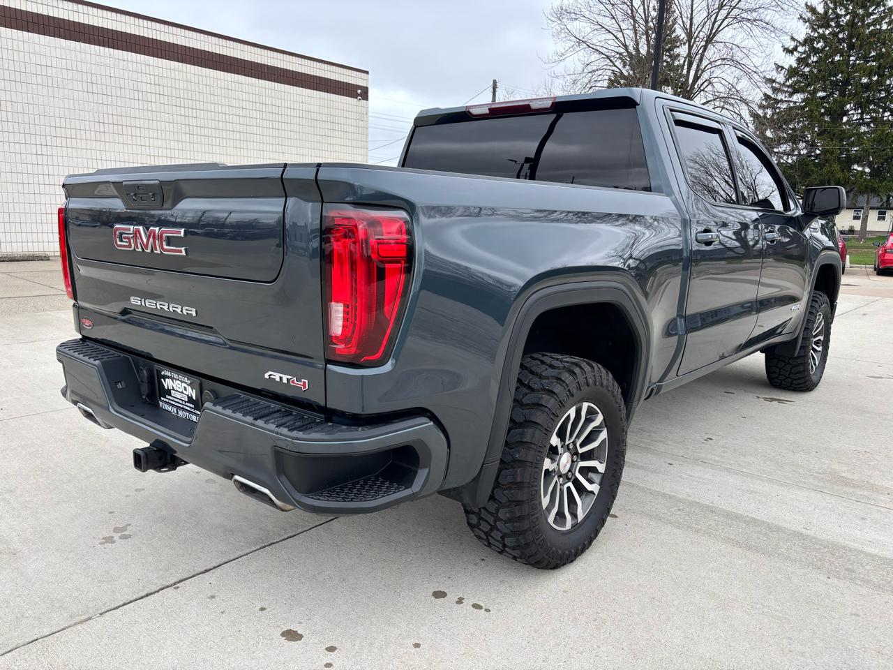 GMC Sierra 1500 4WD Crew Cab 147" AT4 2019
