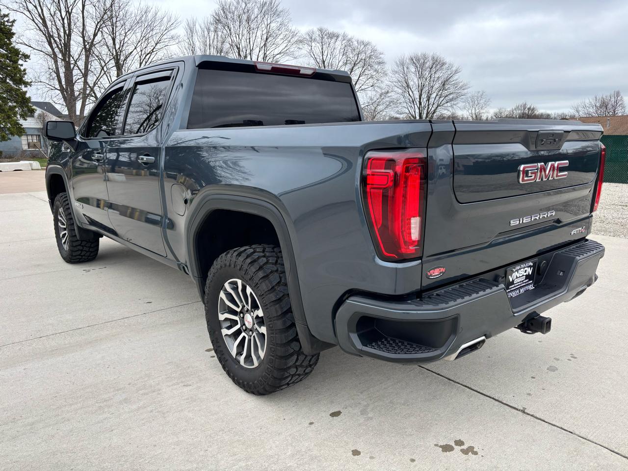 GMC Sierra 1500 4WD Crew Cab 147" AT4 2019
