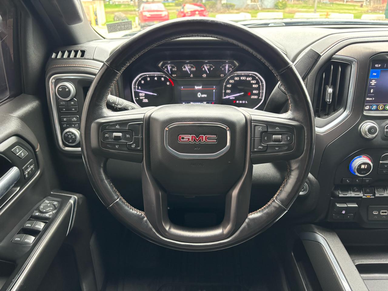 GMC Sierra 1500 4WD Crew Cab 147" AT4 2019
