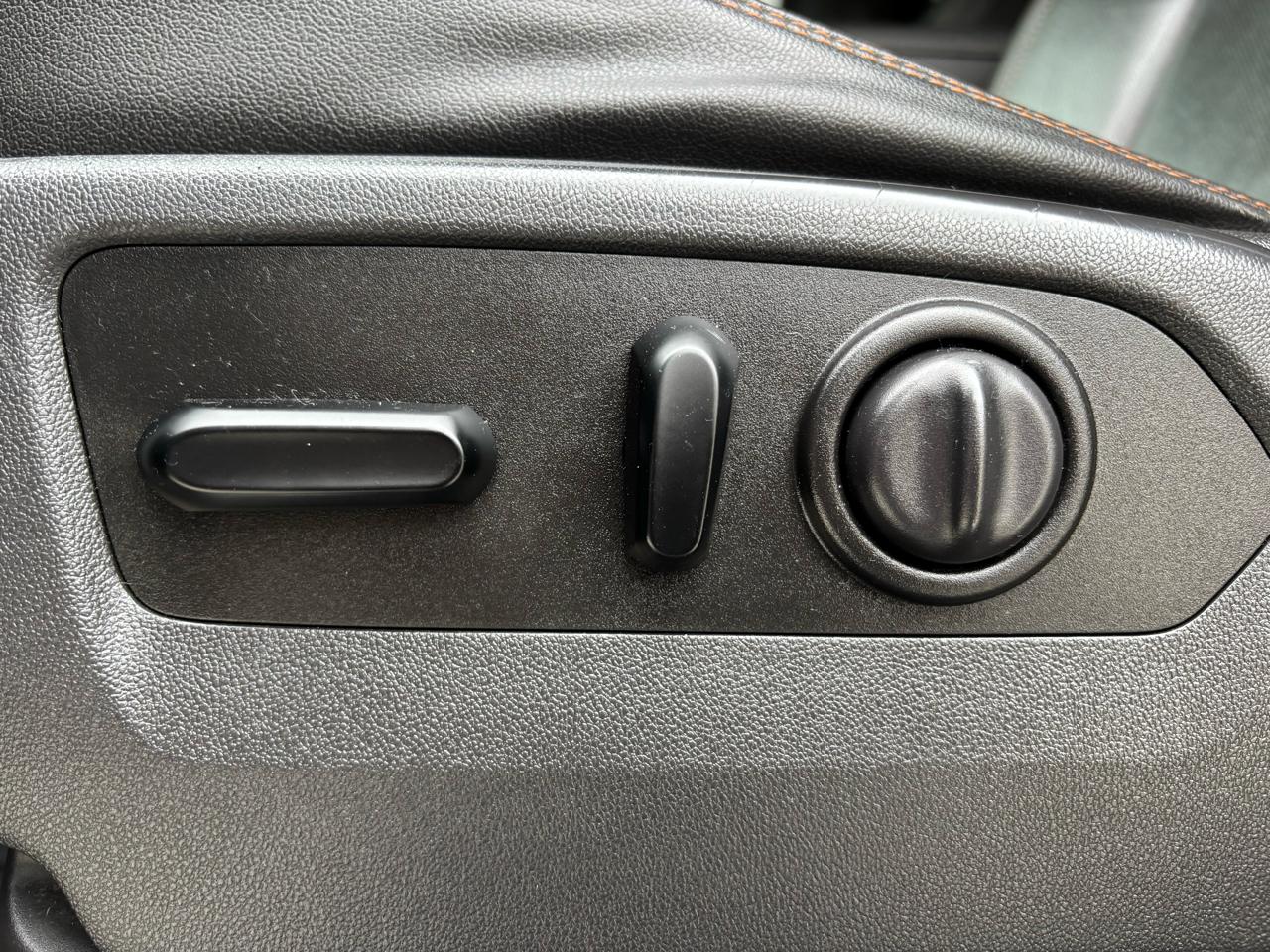 GMC Sierra 1500 4WD Crew Cab 147" AT4 2019