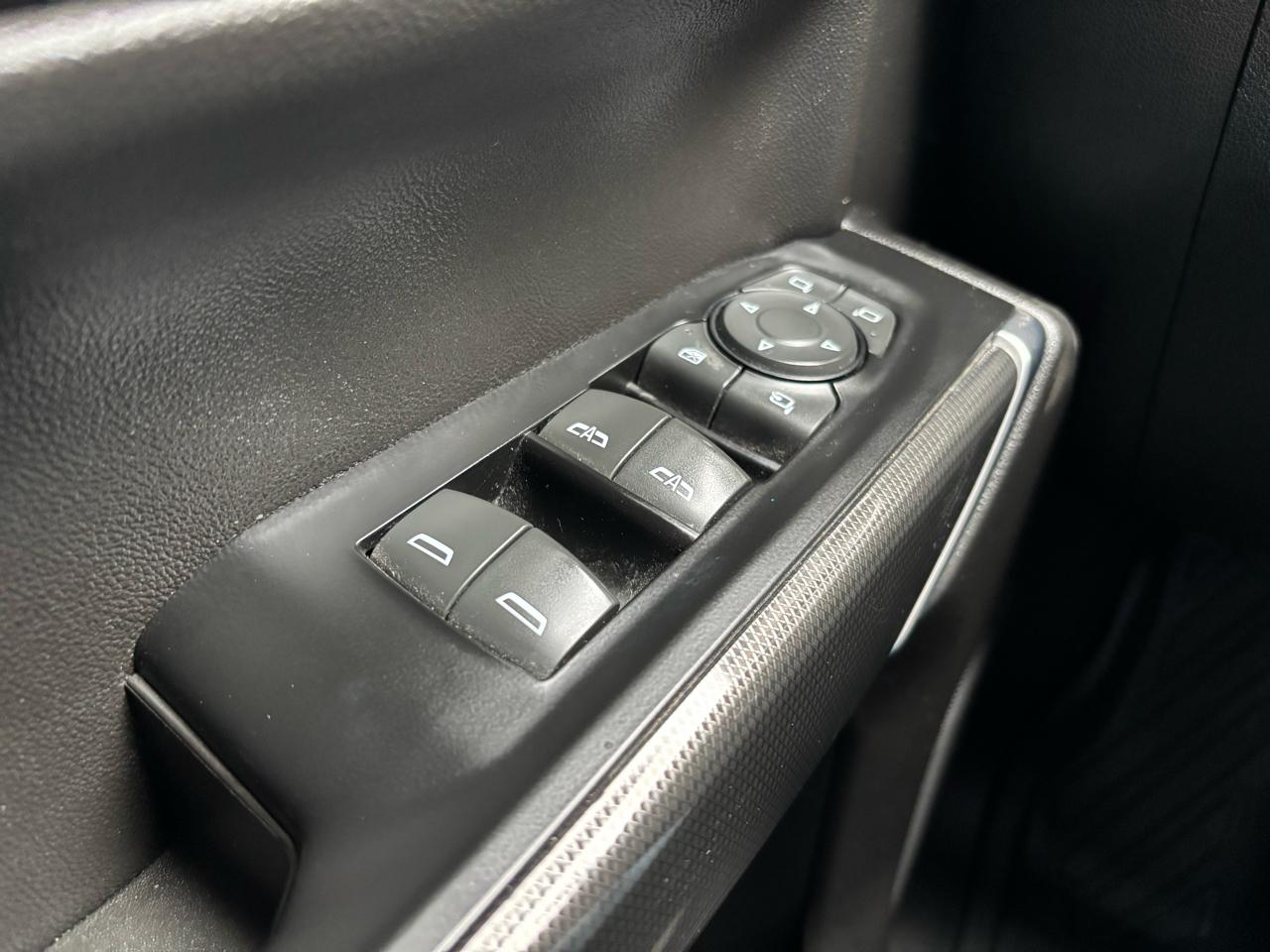 GMC Sierra 1500 4WD Crew Cab 147" AT4 2019