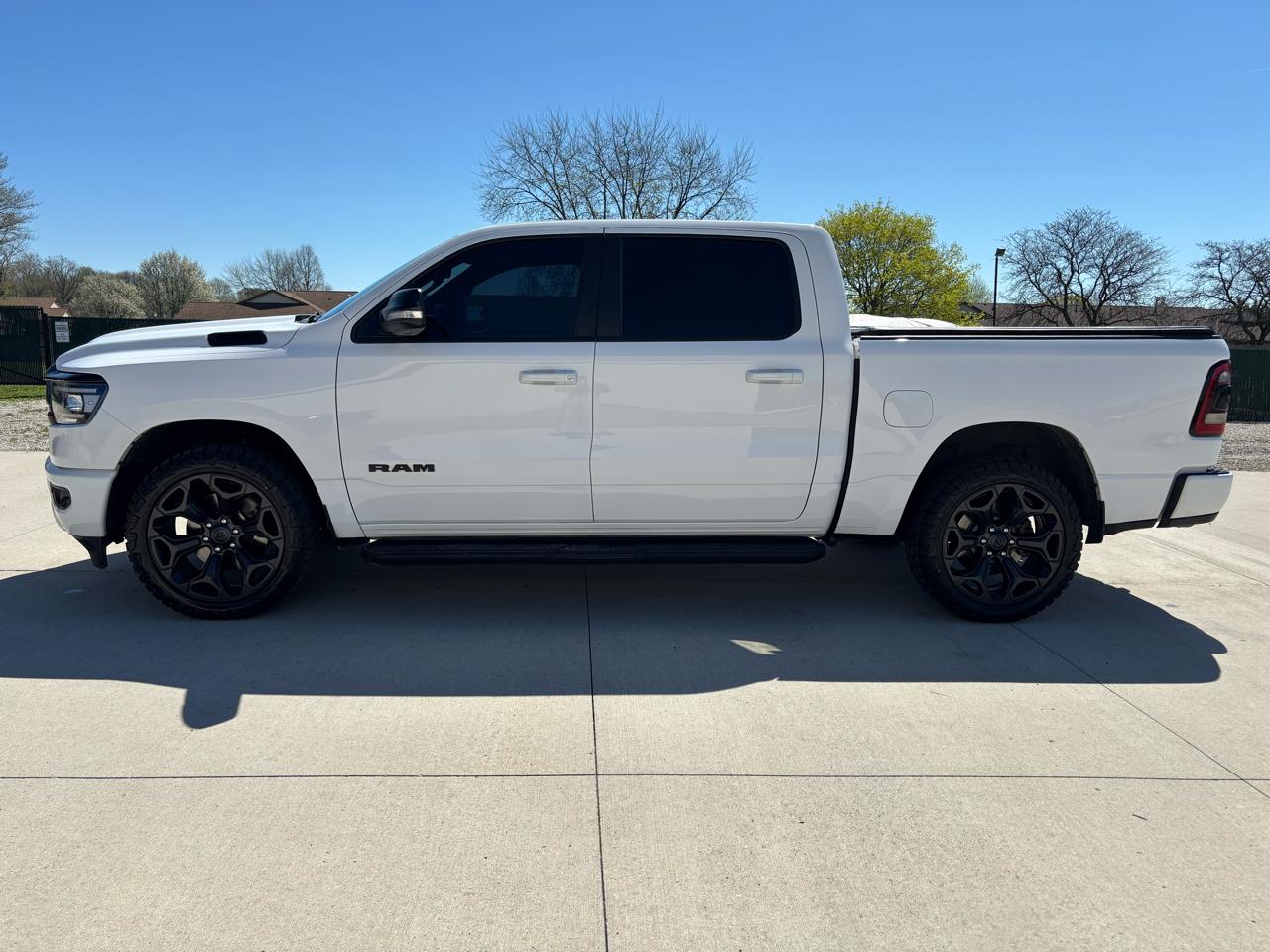 RAM 1500 Big Horn 4x4 Crew Cab 5'7" Box 2021