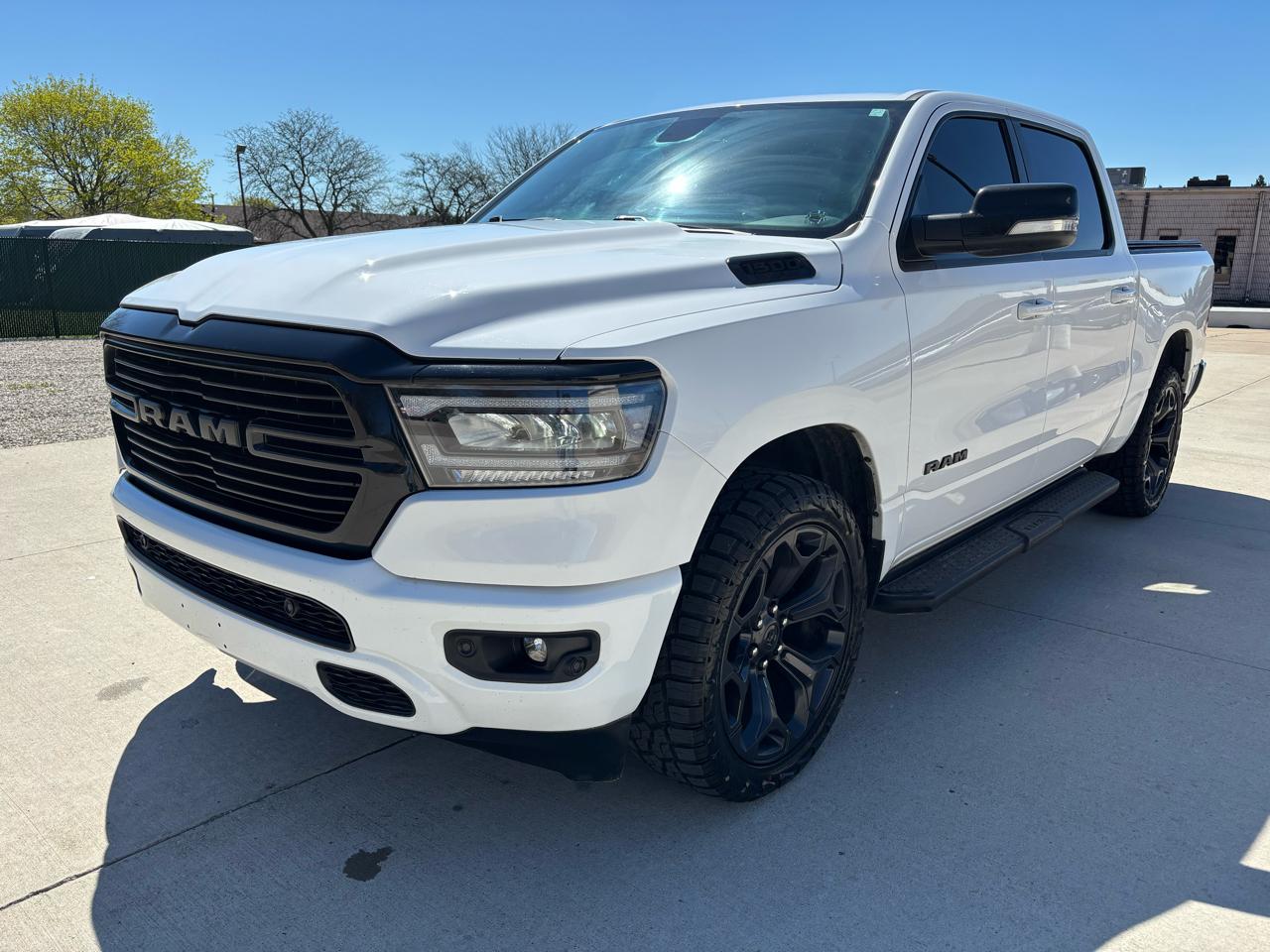 RAM 1500 Big Horn 4x4 Crew Cab 5'7" Box 2021
