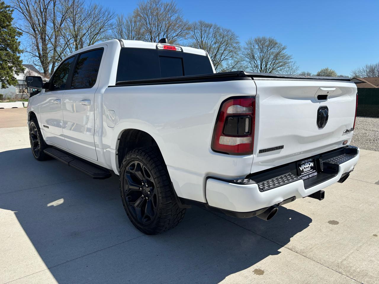 RAM 1500 Big Horn 4x4 Crew Cab 5'7" Box 2021