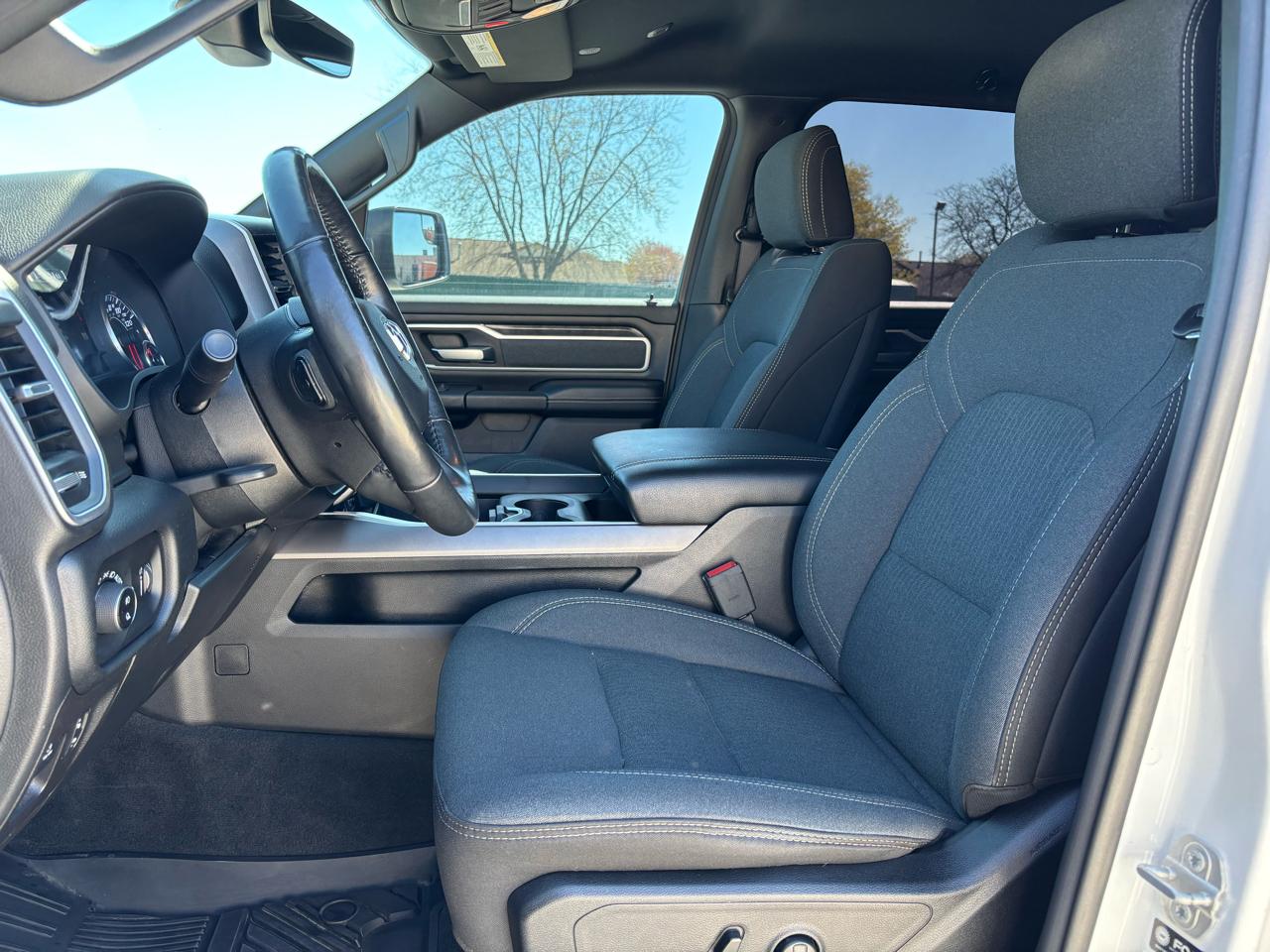 RAM 1500 Big Horn 4x4 Crew Cab 5'7" Box 2021