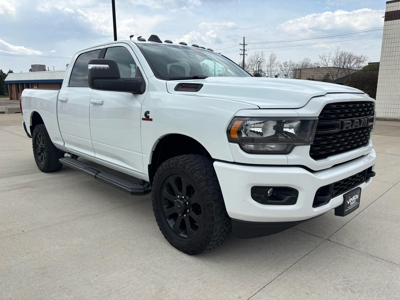 RAM 2500 Big Horn 4x4 Crew Cab 6'4" Box 2023