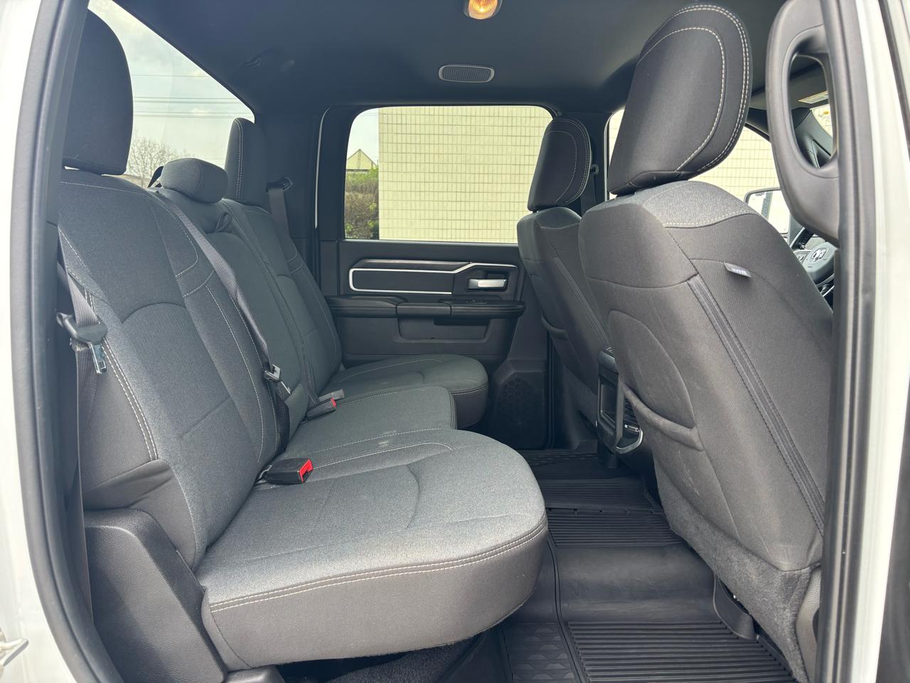 RAM 2500 Big Horn 4x4 Crew Cab 6'4" Box 2023