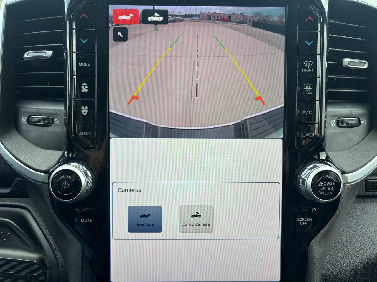 RAM 2500 Big Horn 4x4 Crew Cab 6'4" Box 2023