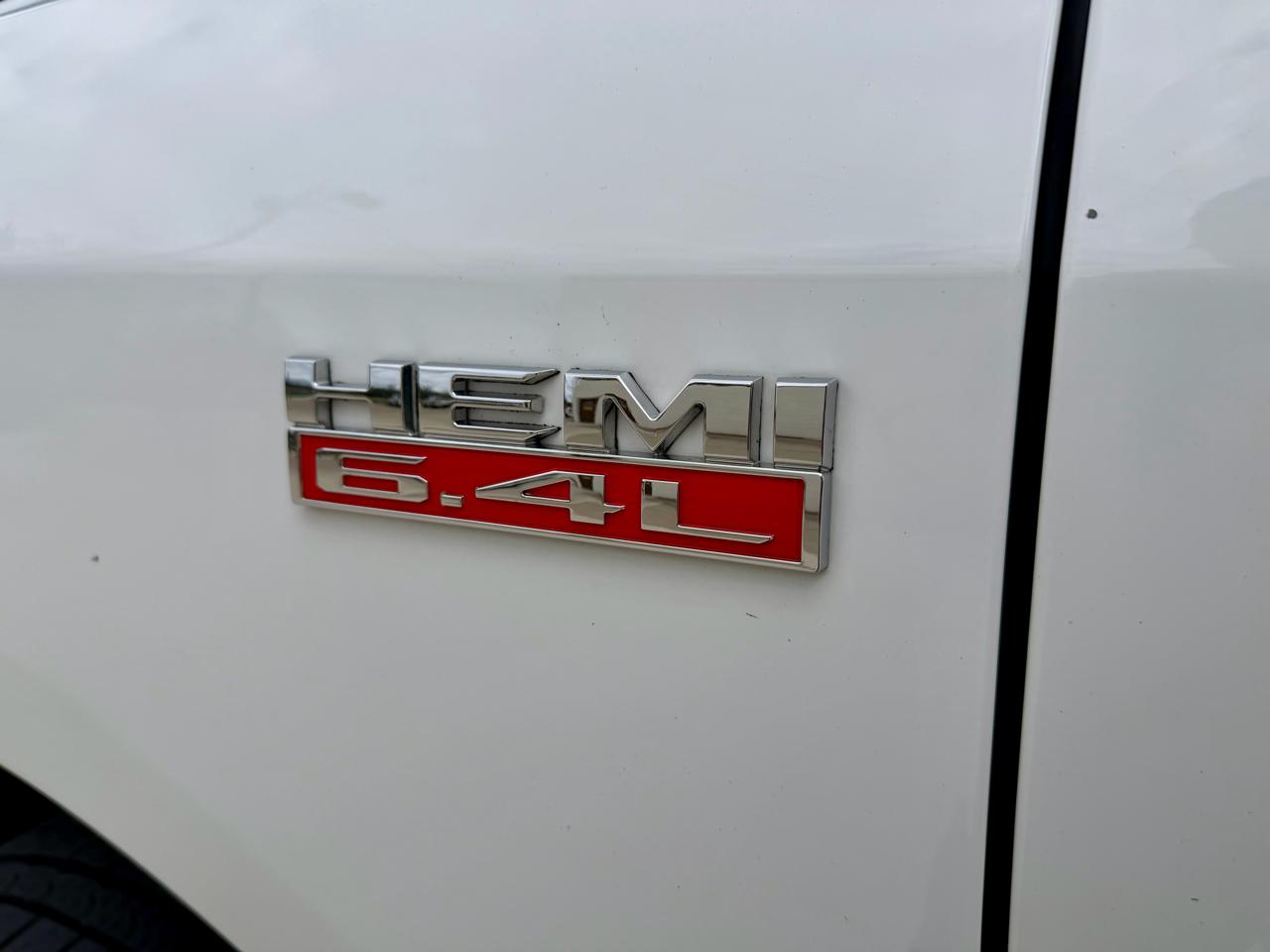 RAM 3500 Tradesman 4x4 Reg Cab 8' Box 2019