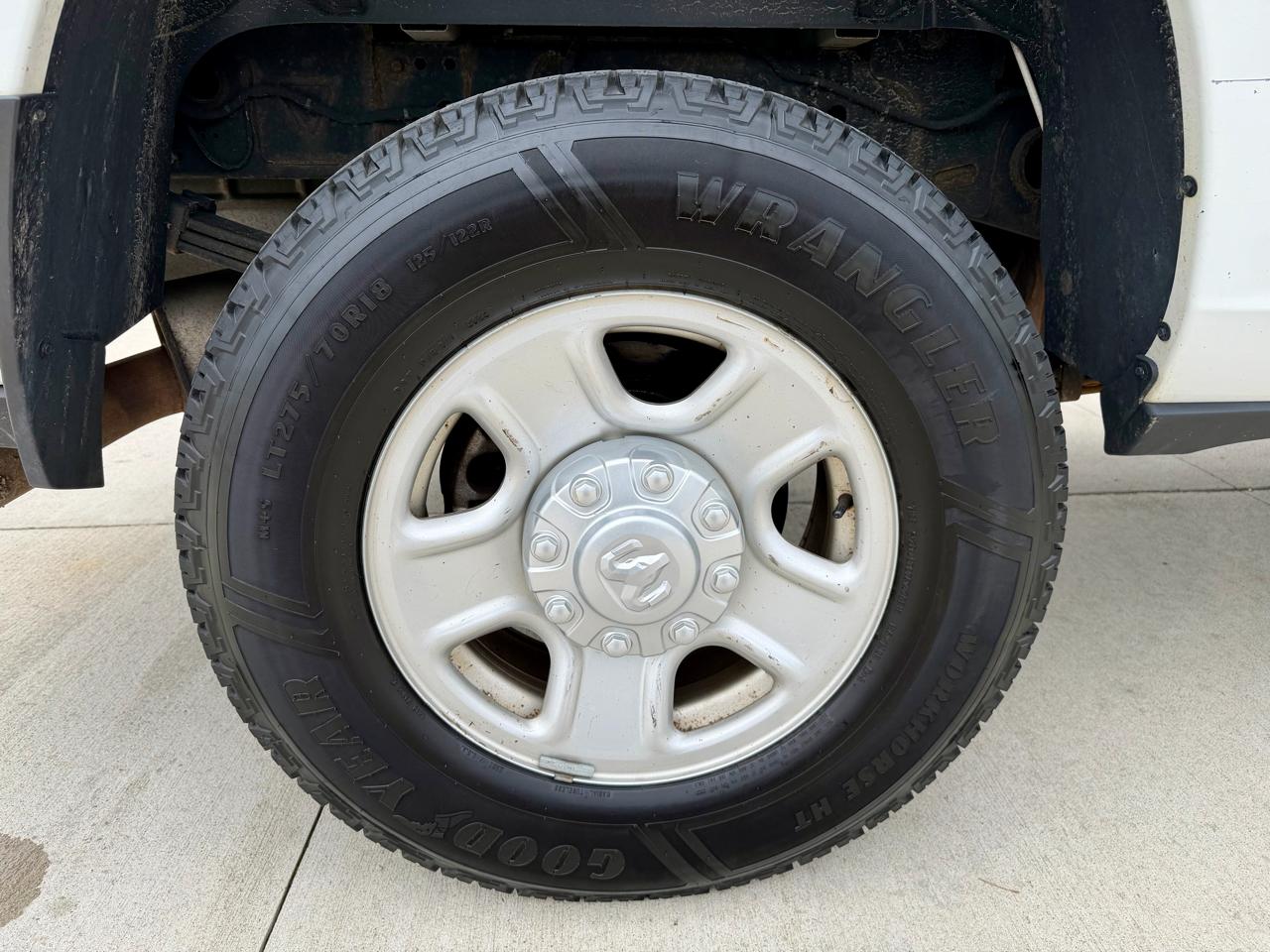 RAM 3500 Tradesman 4x4 Reg Cab 8' Box 2019