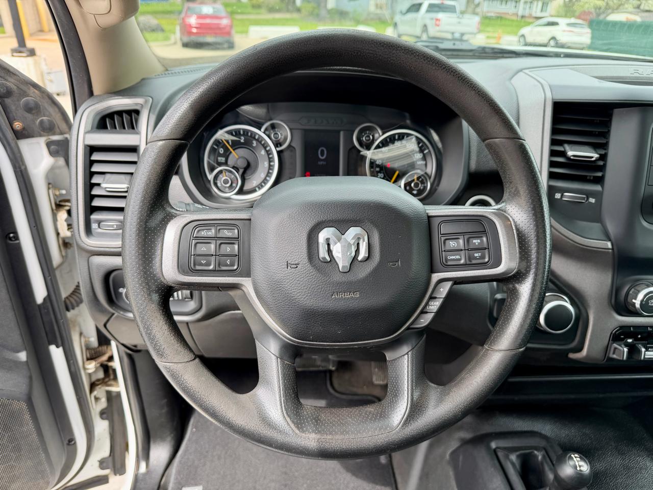 RAM 3500 Tradesman 4x4 Reg Cab 8' Box 2019