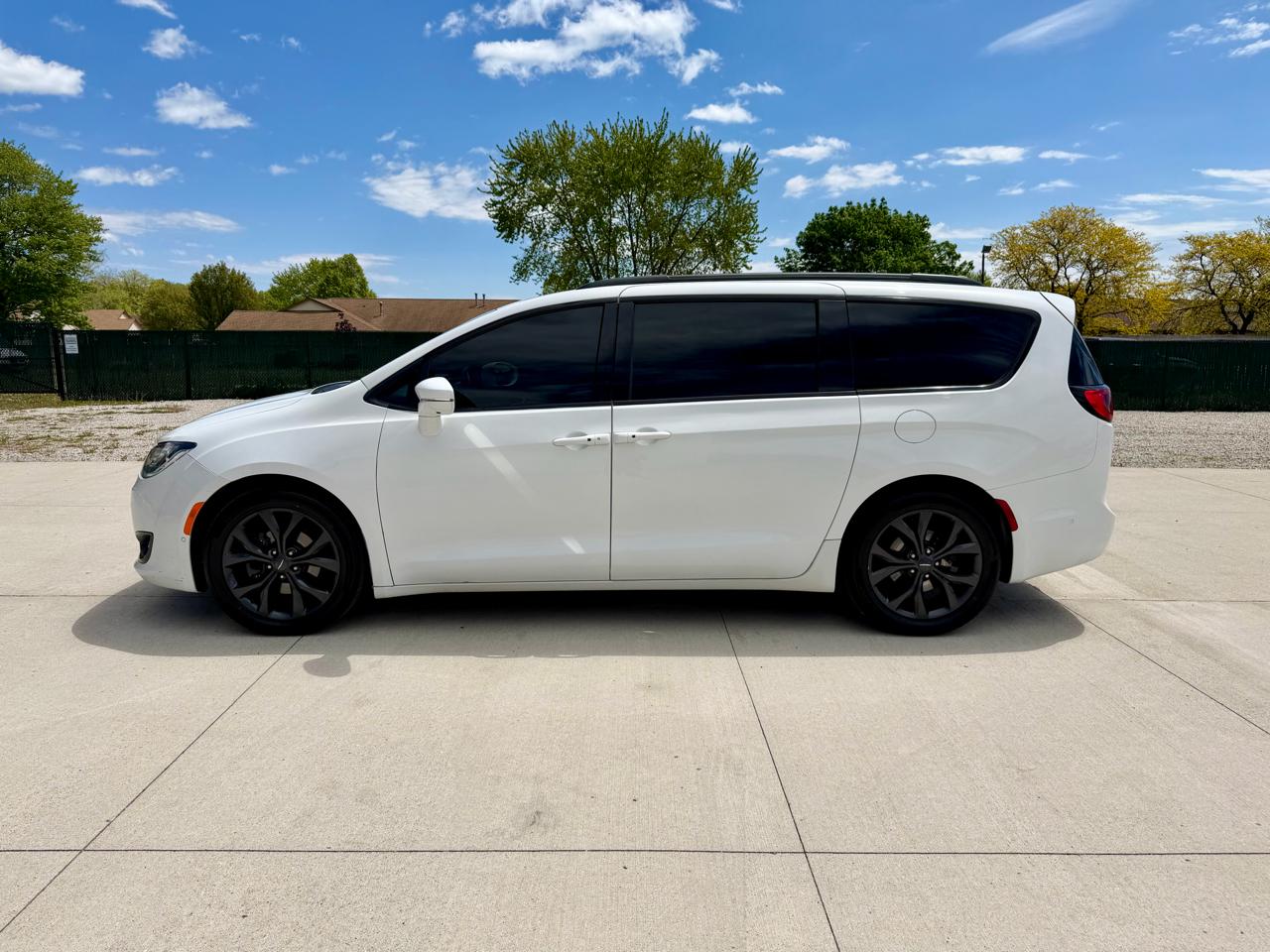 Chrysler Pacifica  2020