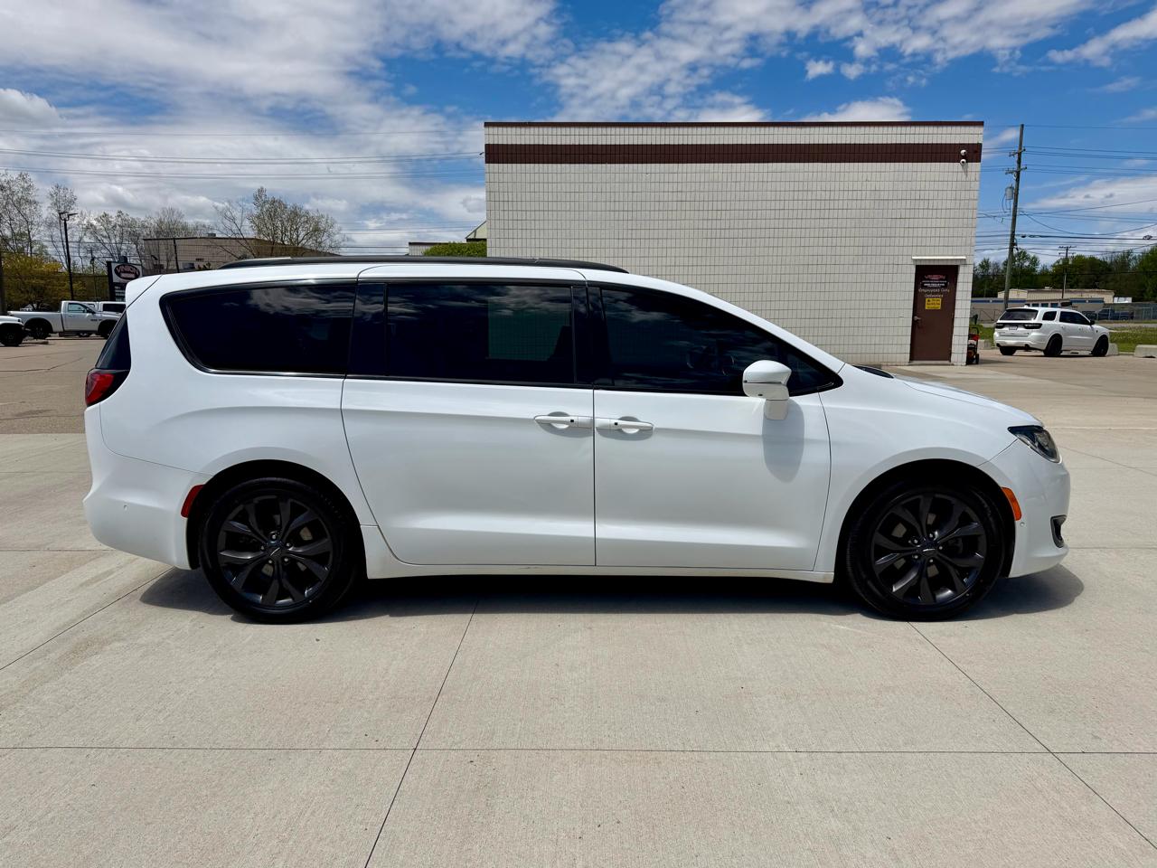 Chrysler Pacifica  2020