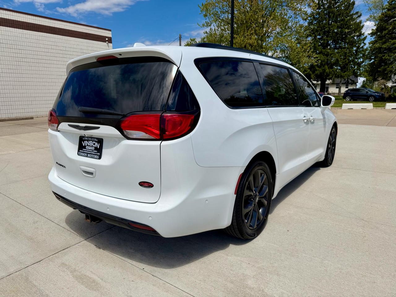 Chrysler Pacifica  2020