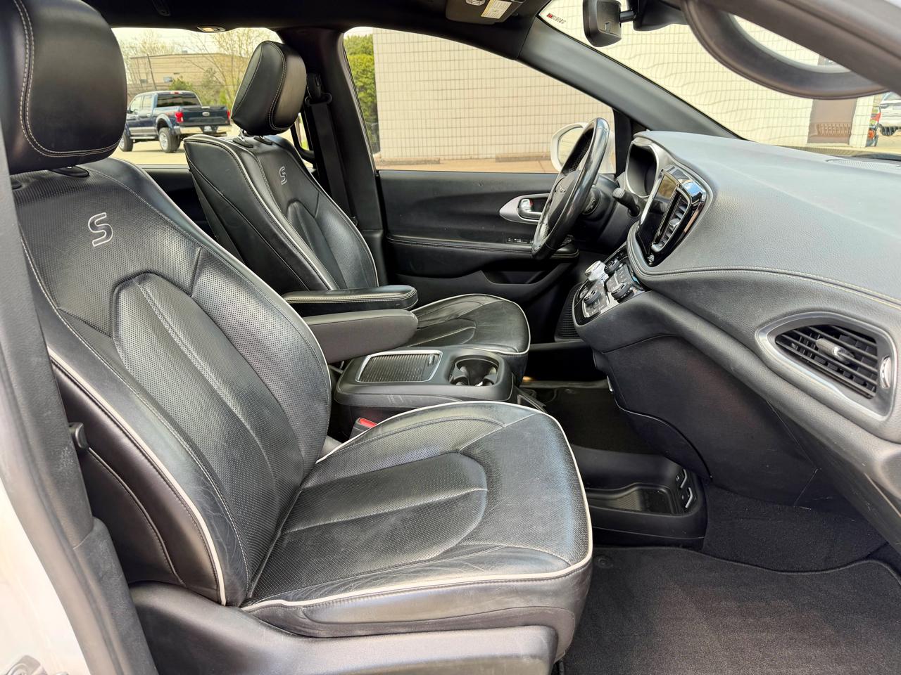 Chrysler Pacifica  2020