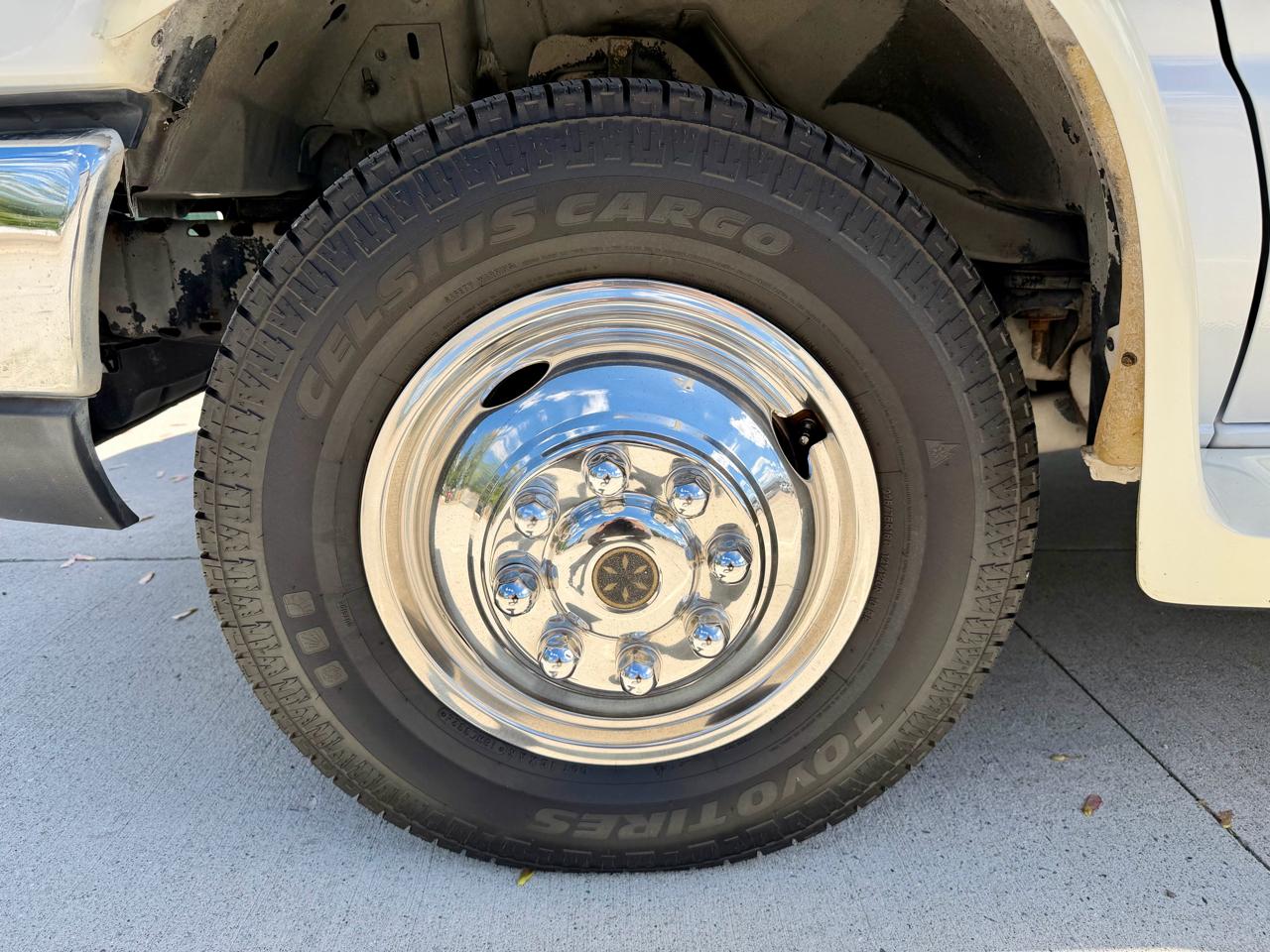 Ford Econoline Commercial Cutaway E-350 Super Duty 138" DRW 2014