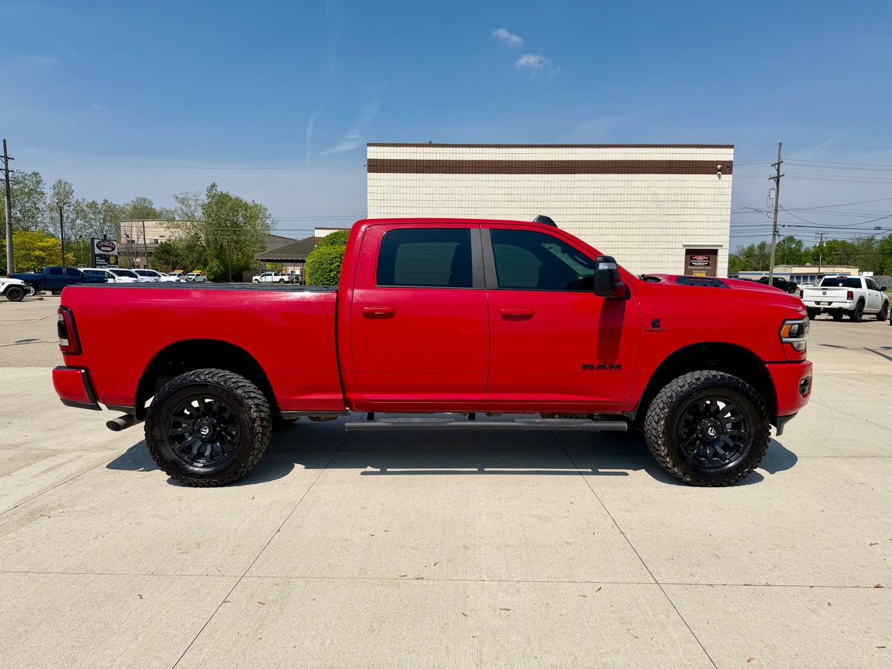 RAM 2500 Laramie 4x4 Crew Cab 6'4" Box 2023