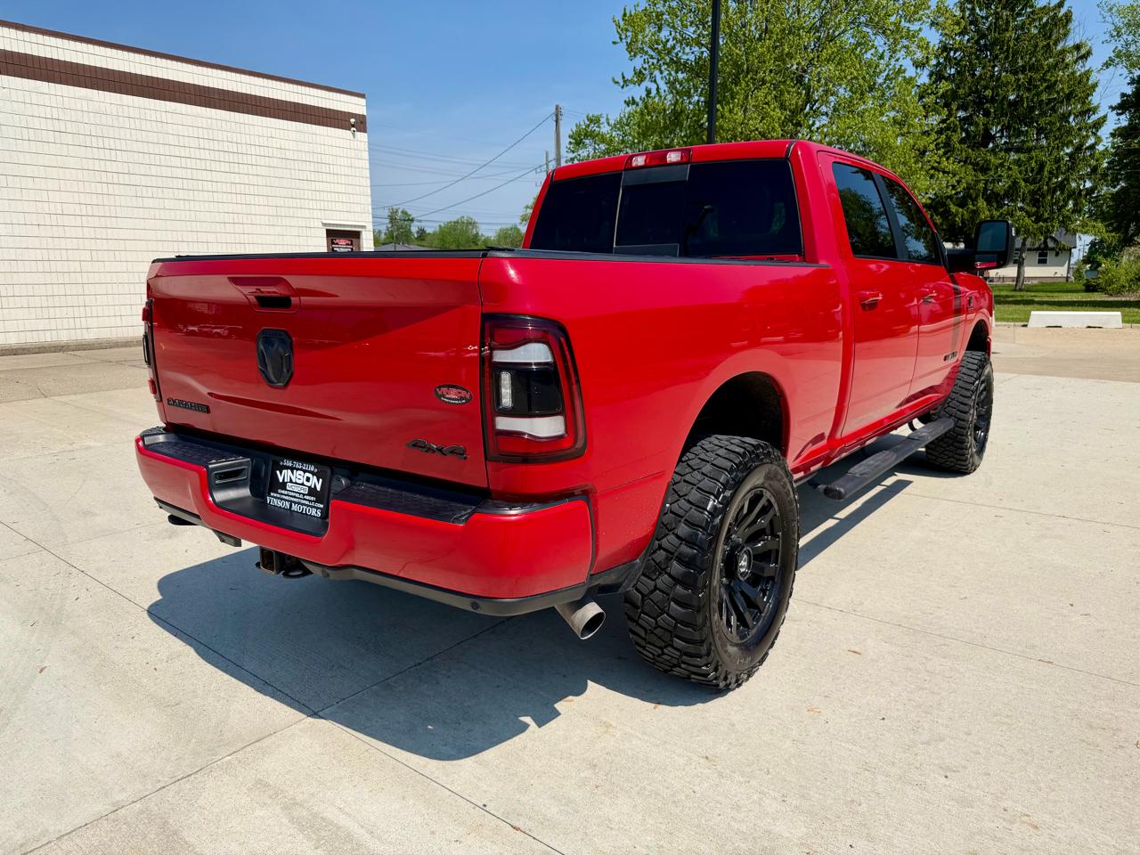 RAM 2500 Laramie 4x4 Crew Cab 6'4" Box 2023