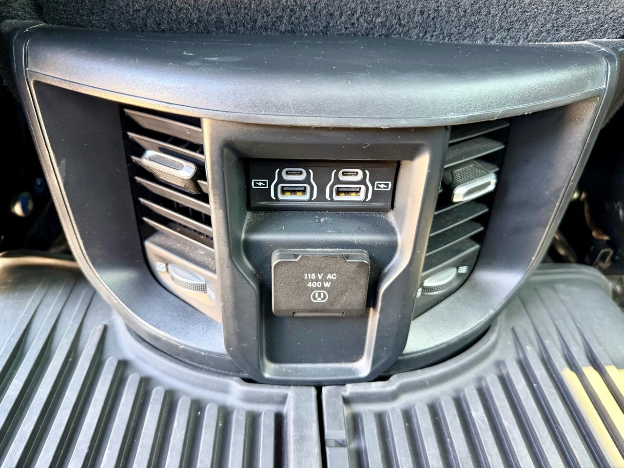RAM 2500 Laramie 4x4 Crew Cab 6'4" Box 2023