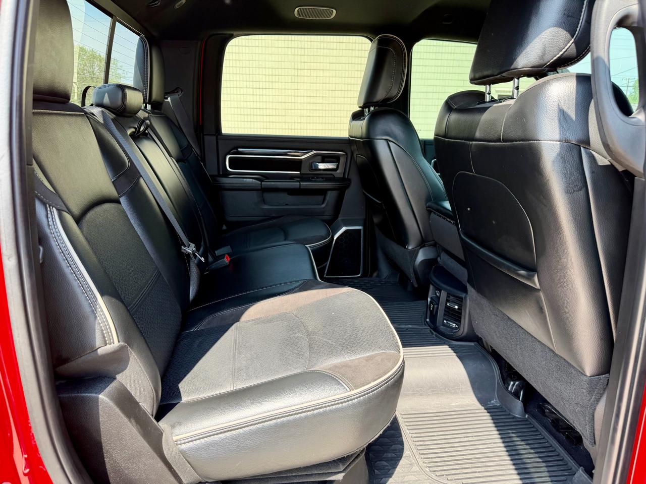 RAM 2500 Laramie 4x4 Crew Cab 6'4" Box 2023