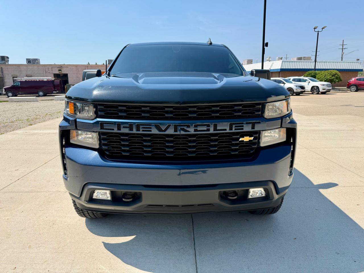 Chevrolet Silverado 1500 4WD Crew Cab 147" Custom 2020