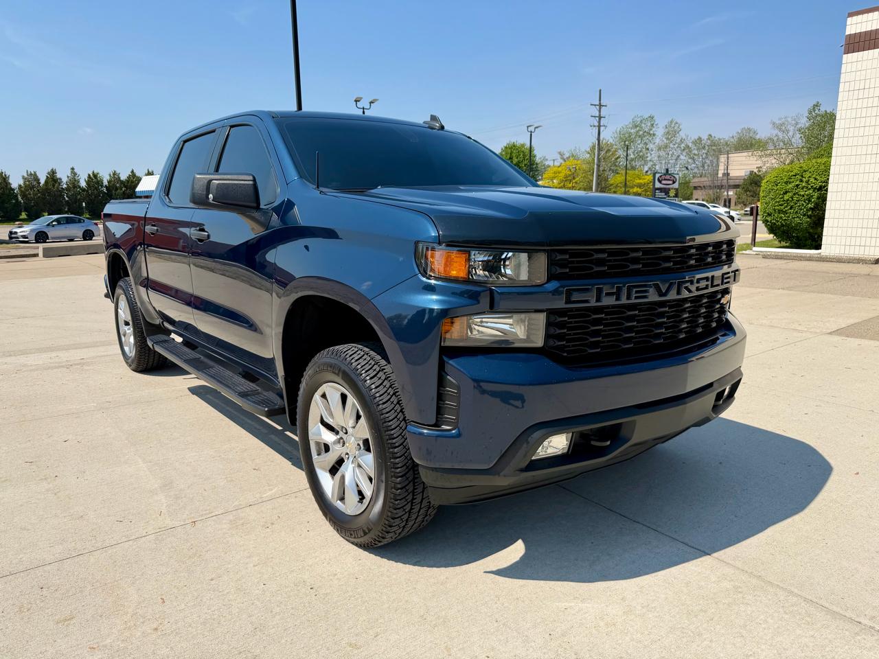 Chevrolet Silverado 1500 4WD Crew Cab 147" Custom 2020