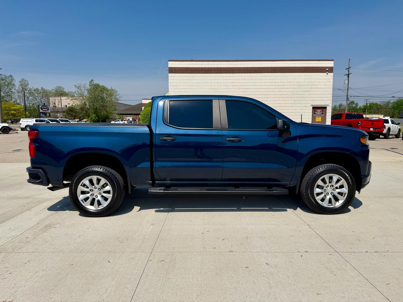 Chevrolet Silverado 1500 4WD Crew Cab 147" Custom 2020