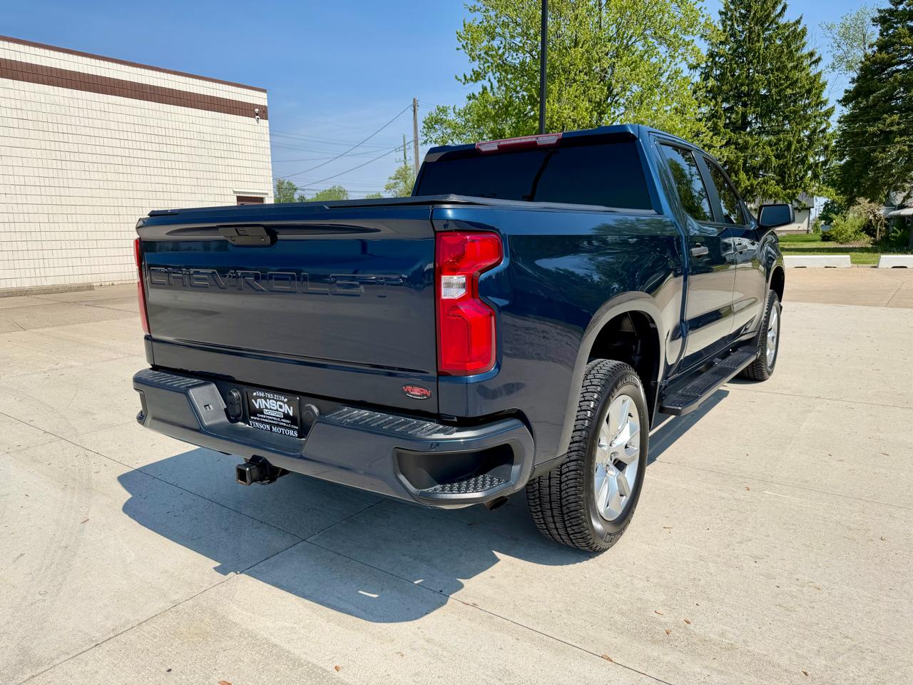 Chevrolet Silverado 1500 4WD Crew Cab 147" Custom 2020
