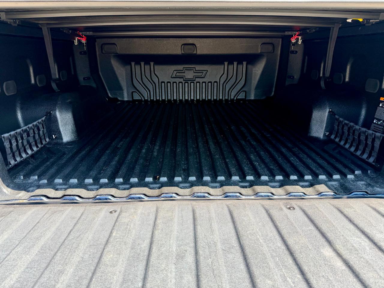 Chevrolet Silverado 1500 4WD Crew Cab 147" Custom 2020